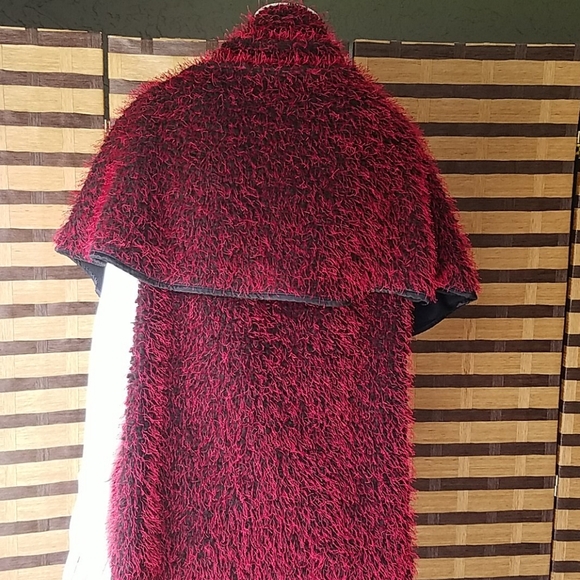 EUC!! Saint Gil Paris Furry cape/Vest - Picture 4 of 13